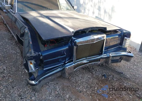 1979 Lincoln Continental z USA, uszkodzony, nr VIN 9Y82S748207